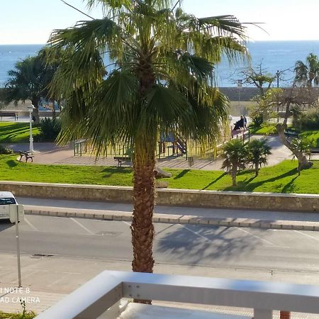Apartamento Playa Con Vistas Al Mar 托雷德尔马尔 外观 照片