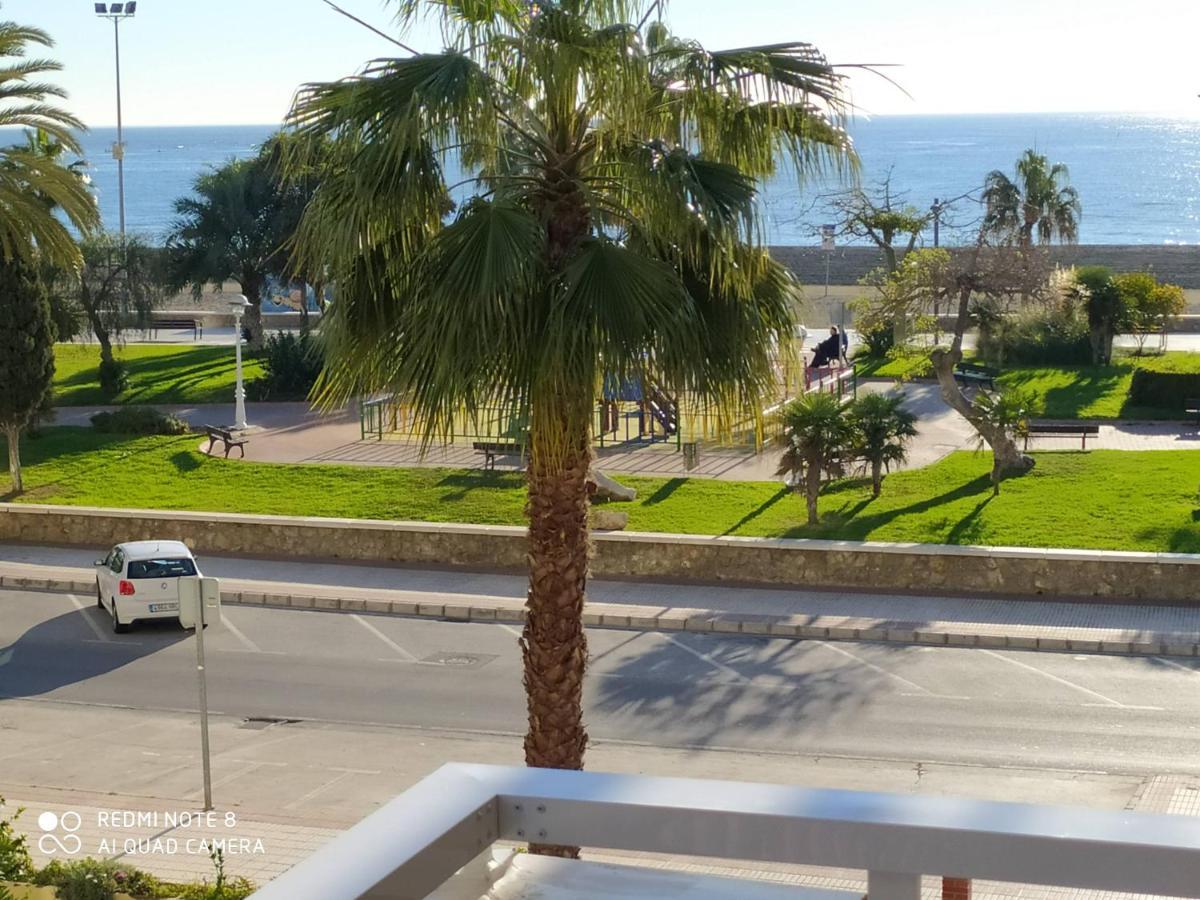 Apartamento Playa Con Vistas Al Mar 托雷德尔马尔 外观 照片