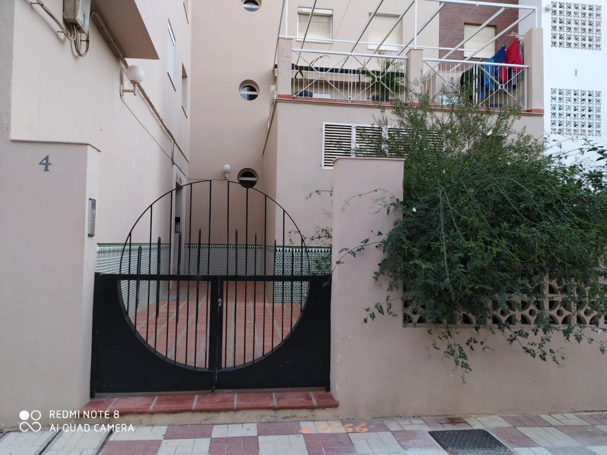 Apartamento Playa Con Vistas Al Mar 托雷德尔马尔 外观 照片